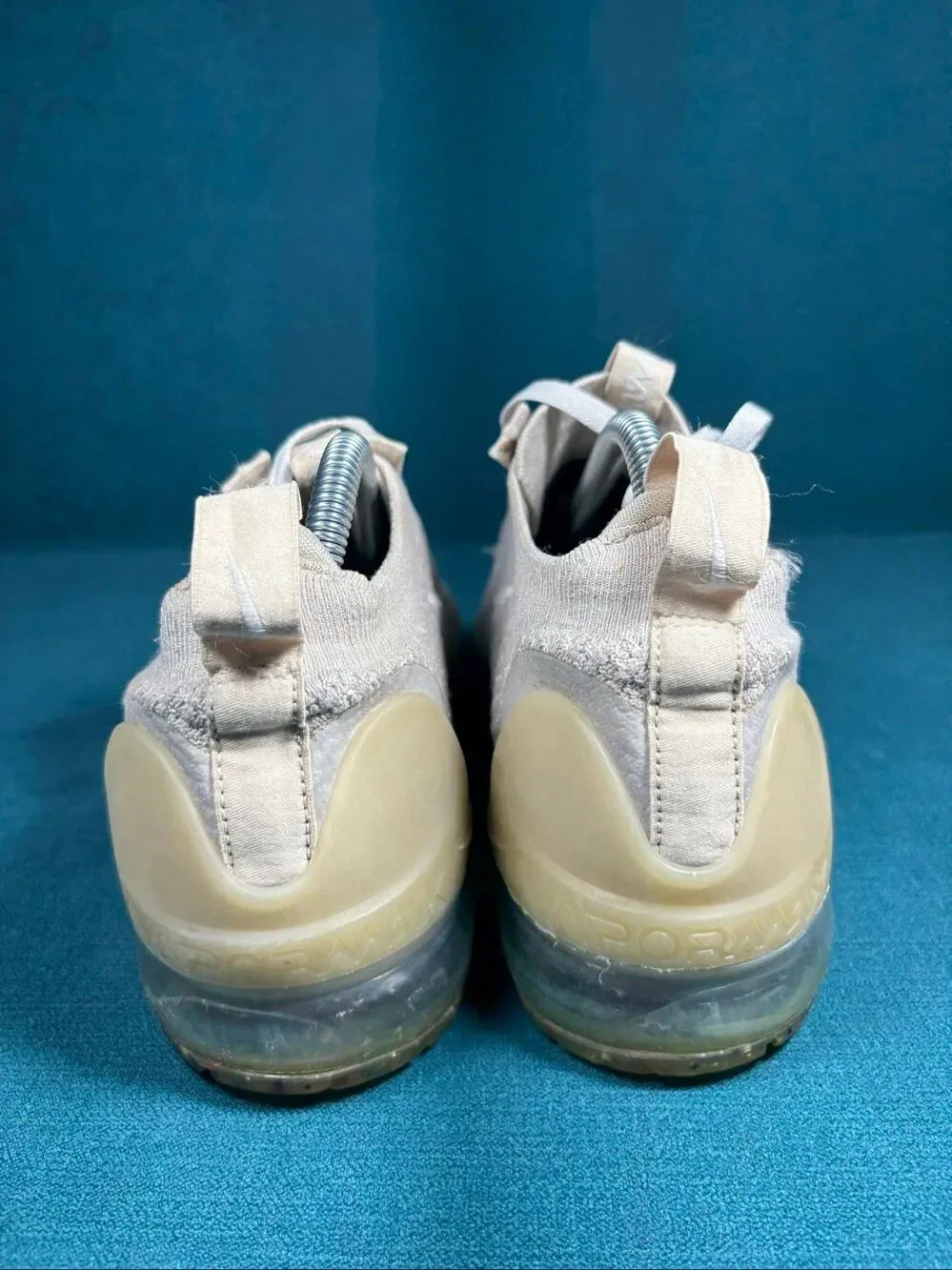 Nike Air VaporMax 2021 Flyknit Womens Size 10 Oatmeal Light Bone Shoes DC9454-10